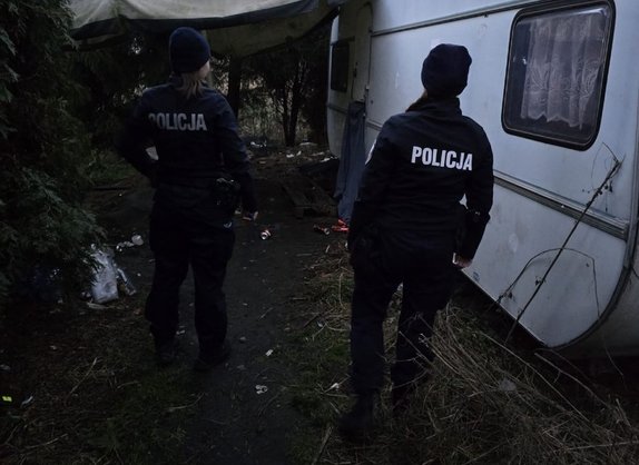 Policjanci w trosce o osoby bezdomne